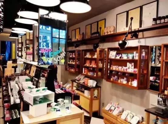 韓國化妝品店經(jīng)營有什么秘訣？