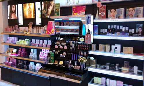 化妝品實體店競爭進入存量時代？
