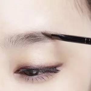 眉毛如何畫才好看？畫好眉毛的方法！