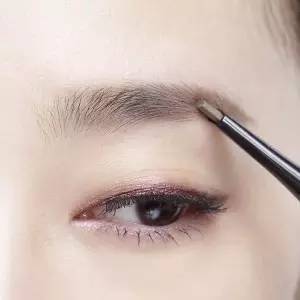 眉毛如何畫才好看？畫好眉毛的方法！
